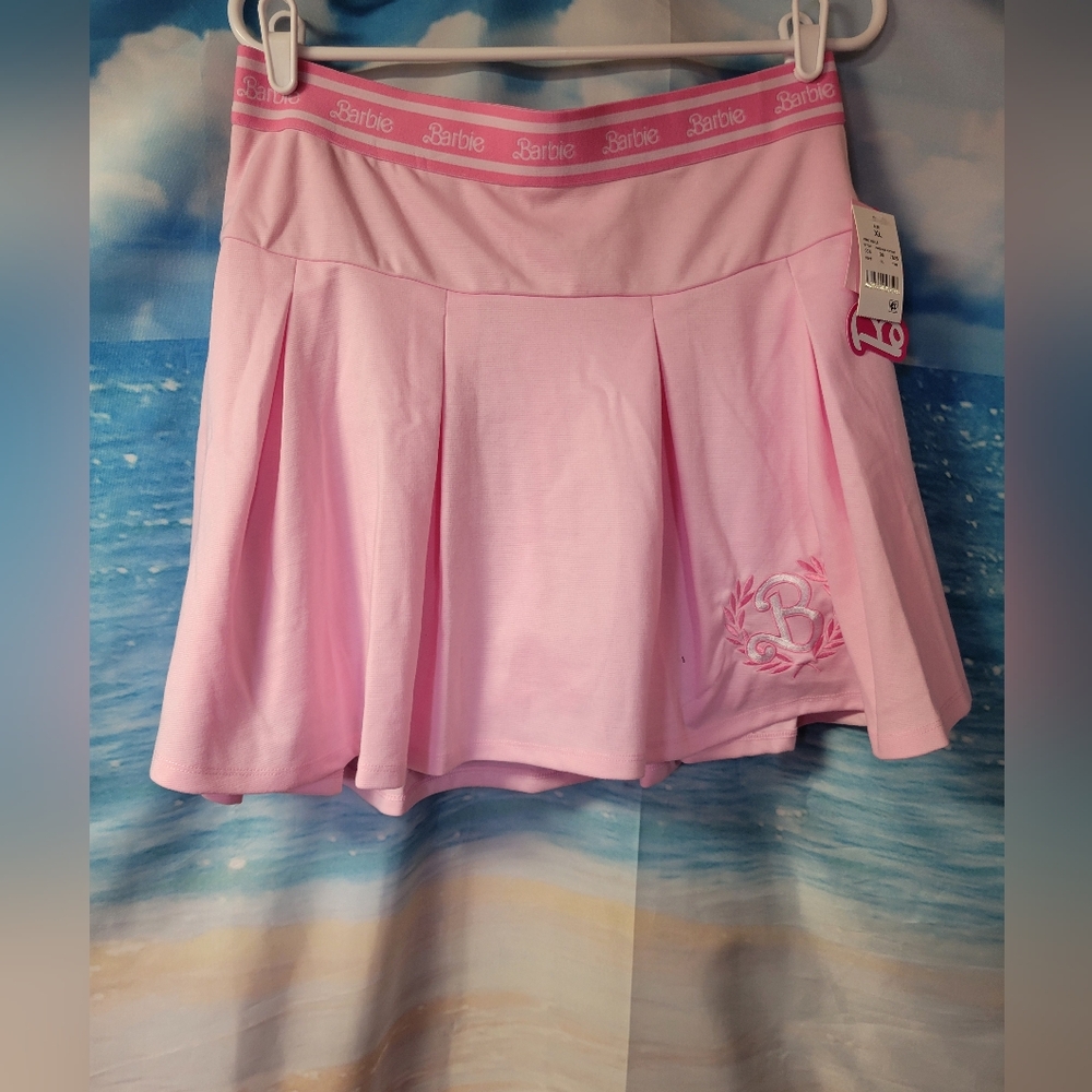 Hybrid Apparel NWT Barbie Pink‎ Skort